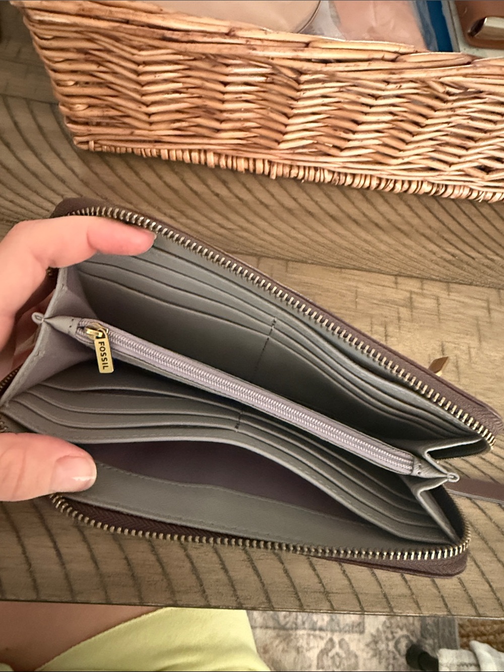 Fossil Leather Wristlet Wallet - Picture 3 of 3